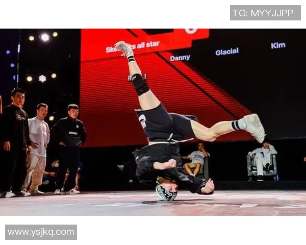 重庆街舞队在攀岩联赛中的默契配合与精彩表现分析 重庆街舞队在攀岩联赛中的默契配合与精彩表现分析